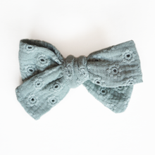 Load image into Gallery viewer, Sage embroidered tie bow