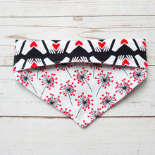 Load image into Gallery viewer, Lots of Love reversible bandana