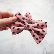 Load image into Gallery viewer, Pink dot jersey Bow